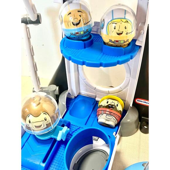 Toddle Tots Launch Time Rocket &  Far Out Farm alien farmer astronauts blocks - Picture 4 of 9